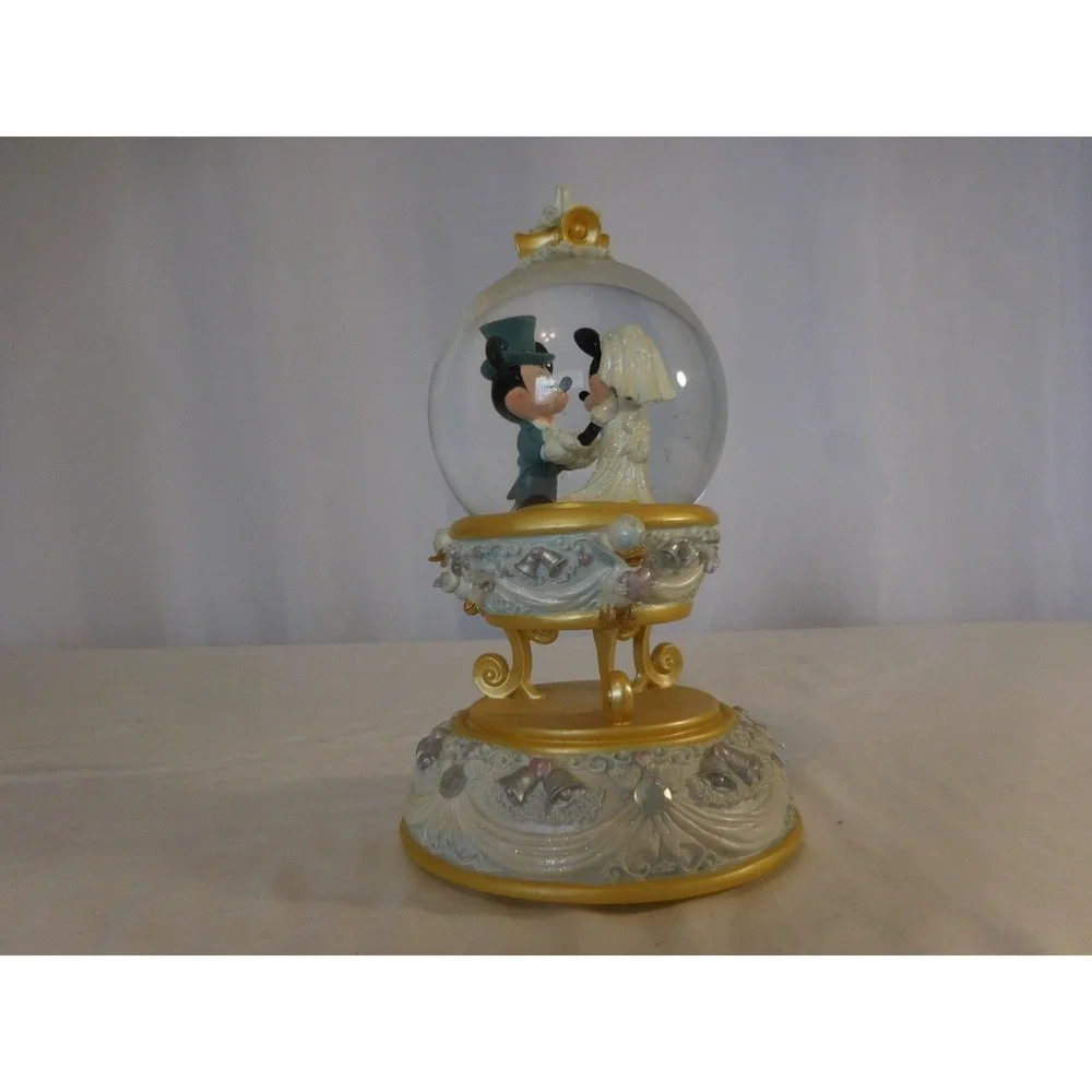 Disney Mickey Top hat and Minnie Mouse Wedding Snowglobe Snow globe